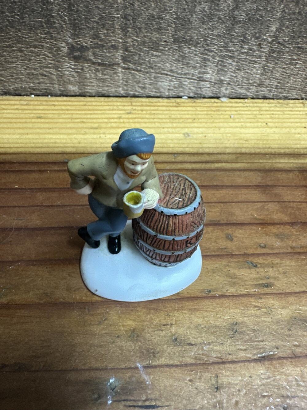 Dept 56 Ale Mates 58417 Dickens Village One Figure